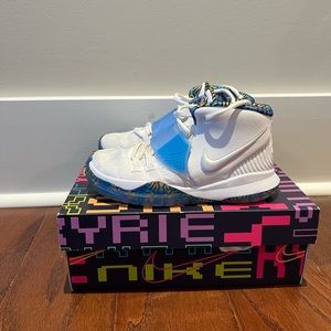 Boys Kyrie 6 Basketball Shoes